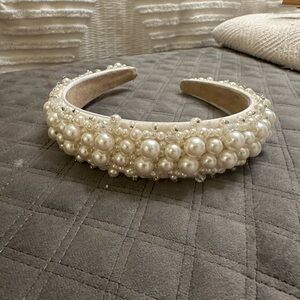 Elegant Pearl-Embellished Headband